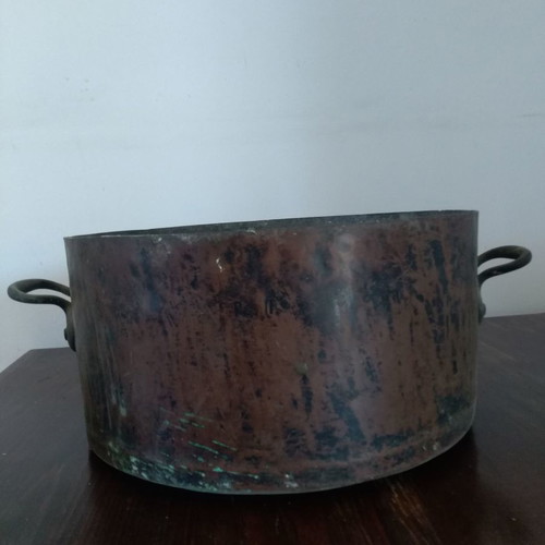 Copper pot over 100 years old, very large