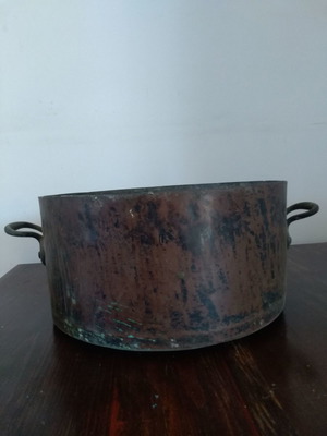 Copper pot over 100 years old, very large