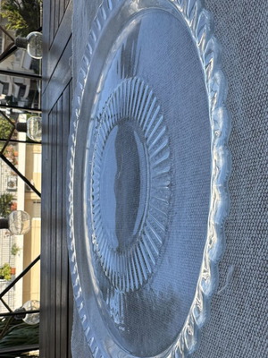 Glass platter like new, diameter 32cm