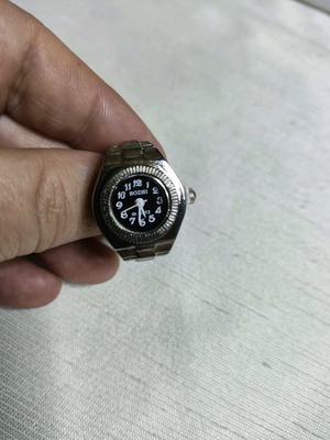 Vintage mini women's ring watch new, black and silver