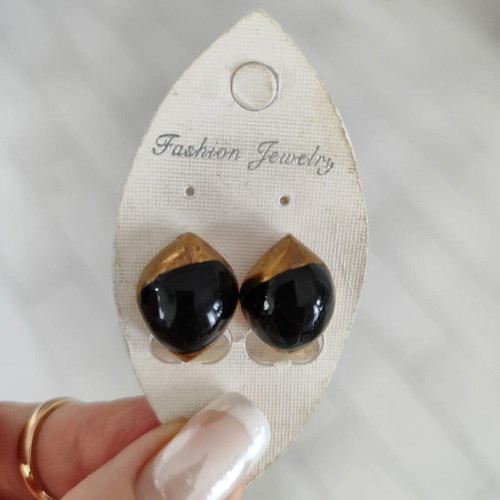 Vintage earrings new, black and gold steel