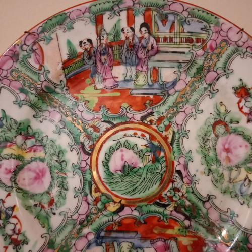 Japanese porcelain decorative plate used