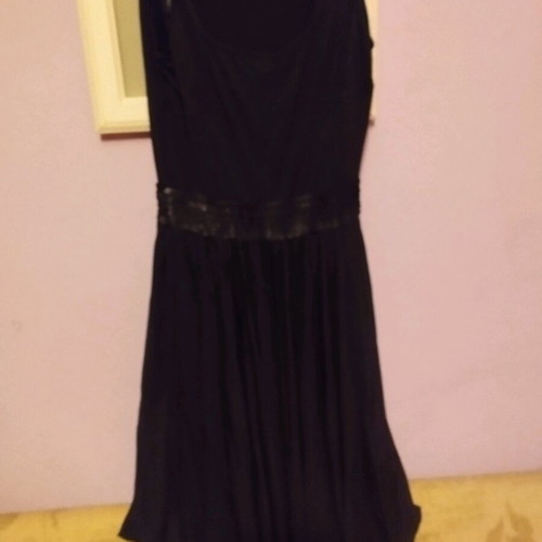 Diane Von Furstenberg Black Silk Dress Like New