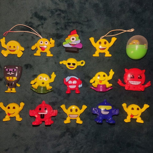 Emoji figures from Kinder Surprise used, pack of 19