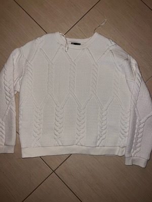 Zara white sweater like new, size L