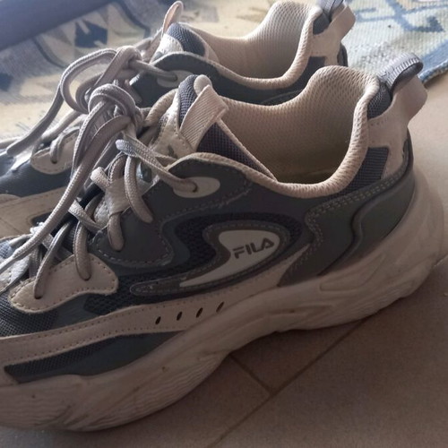 Fila women's athletic shoes soft grey size 38 like new