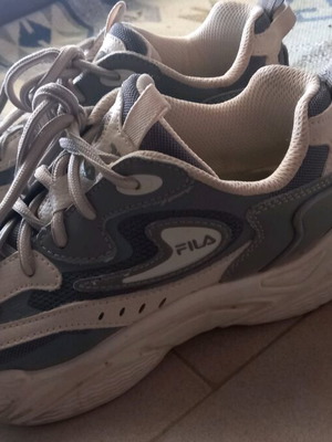 Fila women's athletic shoes soft grey size 38 like new