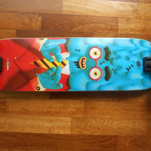 Skateboard deck like new from Decathlon, dimensions 70x20cm