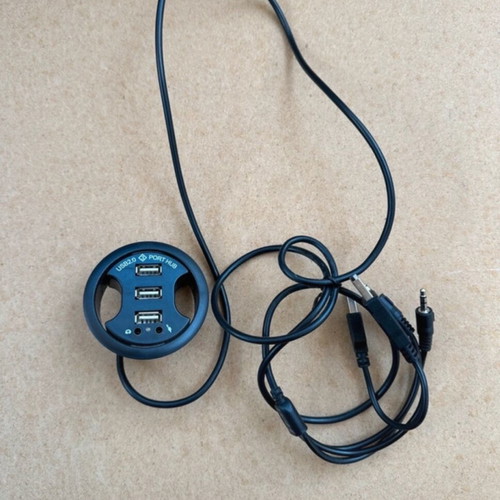 USB desk grommet like new
