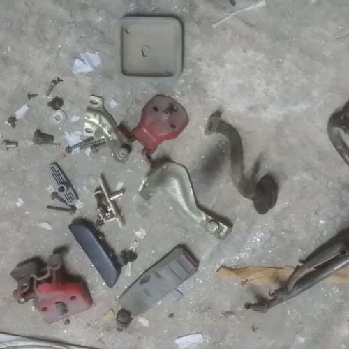 Mazda E2000 Mod 92 parts used