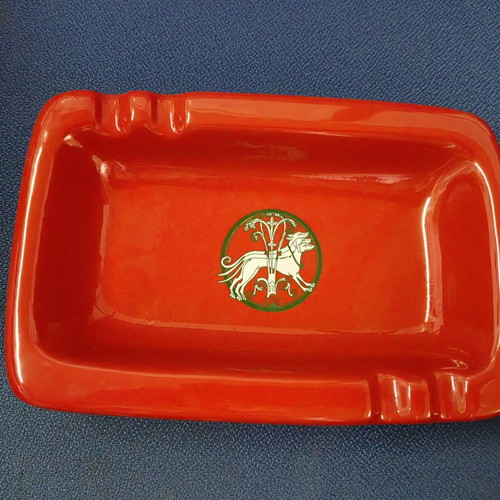 Mc Farland promotional ashtray like new, 12cm x 18cm