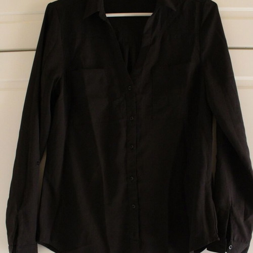 Black shirt size M like new