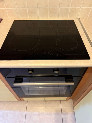 Hyundai HBIO22-65/1 BLX built-in oven, 69L, energy class A