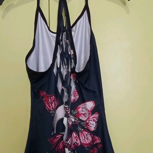 Elastic top like new, medium and large, black and red