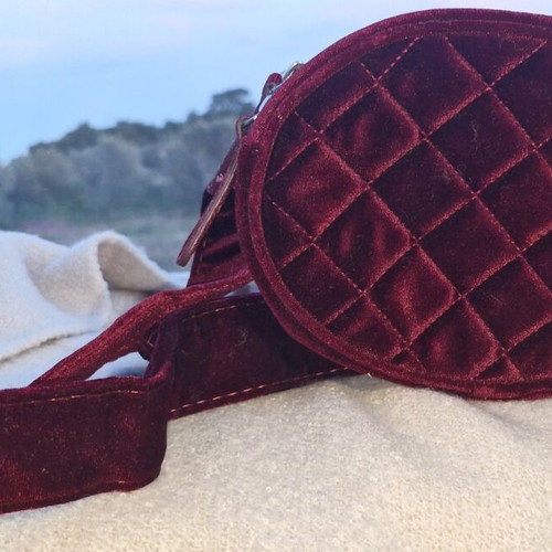 Monki velvet waist bag like new, red