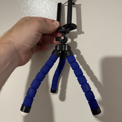 Tripod stabilizer for mobile phone