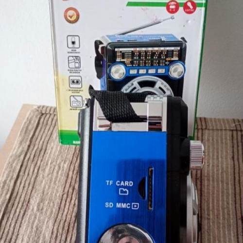 Radio receiver with powerful flashlight new, blue
