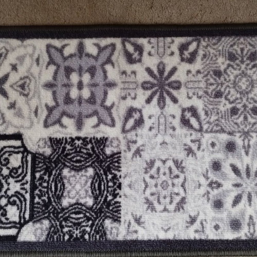 Rug with Patterns 40x60 with Non-Slip Back New