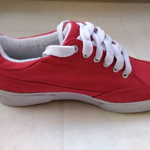 Sportex size 38 like new, red