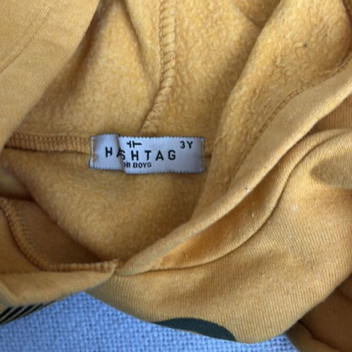 Hashtag shirt for 3 years old like new, yellow, 100% cotton