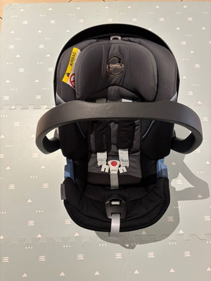 Cybex Aton 5 baby car seat like new, carrycot