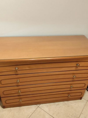 Chest of drawers with glass, like new, 4 large drawers