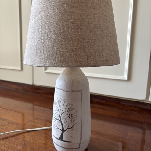 Table lamp set with ceramic base and beige fabric shade like new