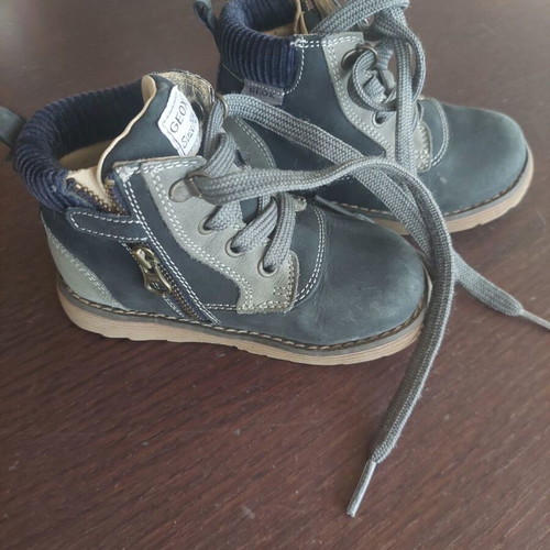 Children's shoes pack with boots and ballerina shoes