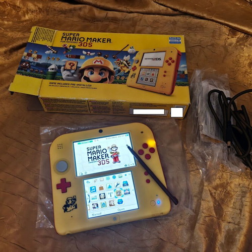 Nintendo 2DS Special Edition console Super Mario Maker