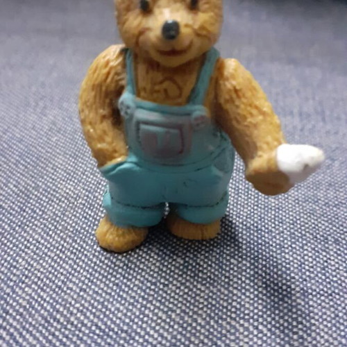 Andre figure like new from Teddy in My Pocket series