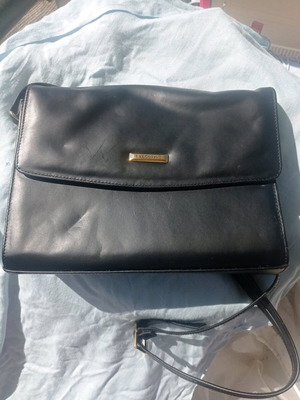 Executive shoulder bag used, black with interior wear