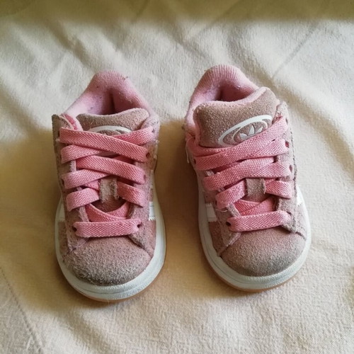 Adidas Suede Kids Shoes Size 19 Like New Pink Slip-On