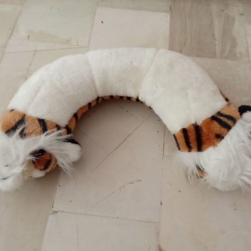 Plush Neck Pillow like new