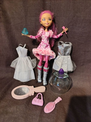 Кукла Mattel Ever After High Briar Beauty Epic Winter като нова с много подаръци