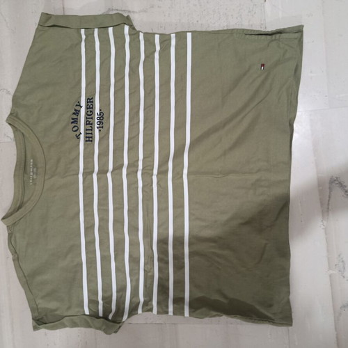 Tommy Hilfiger T Shirt new, size Medium, olive green