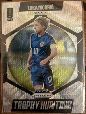 Luca Modric Trophy Hunting Silver Prizm κάρτα 2026 Panini World Cup σαν καινούργιο