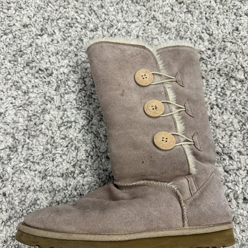 Ugg Australia Classic Tall Bailey Button boots used, size 42, taupe
