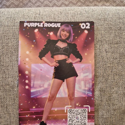 K pop Yuna card Iggy like new