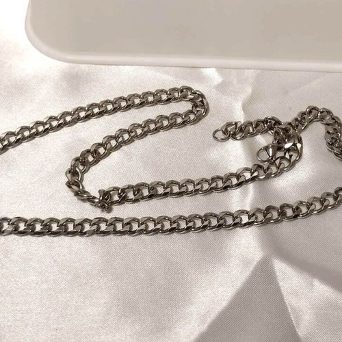 Steel chain 60 cm length, 5mm link width, new silver color