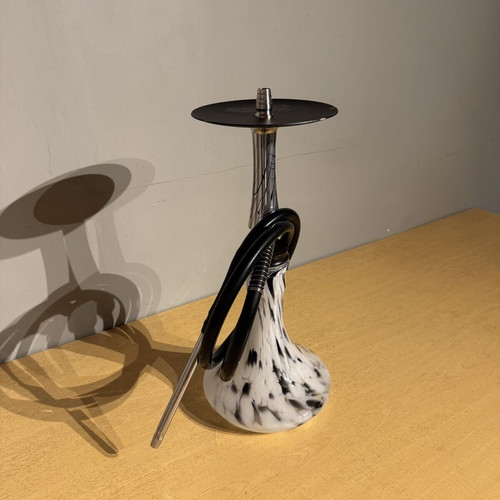 Voodoo professional hookah like new with unique pressure system