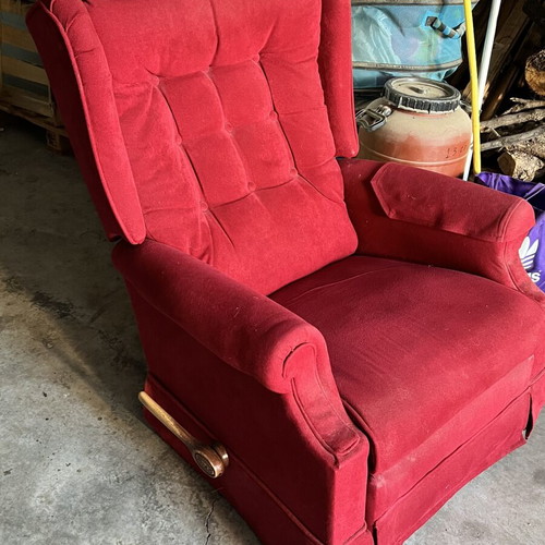 Armchair LayzyBoy used with recliner