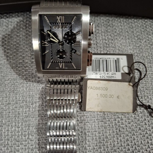 Gucci Chrono Wristwatch like new, men's, gray