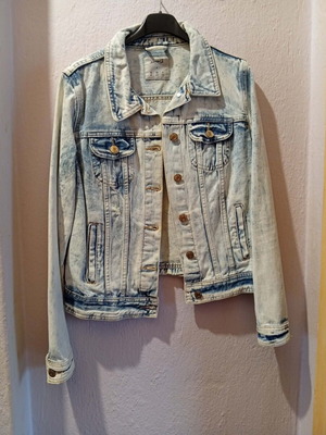 Denim jacket Shein like new, size M 38, gray and blue