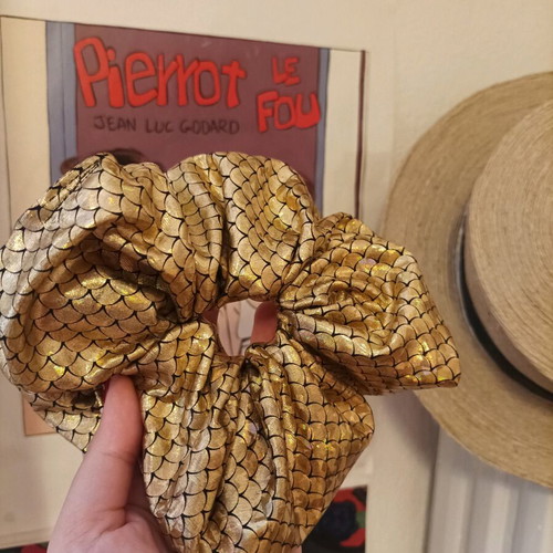 Mermaid hairstyle scrunchy new, iridescent gold fabric