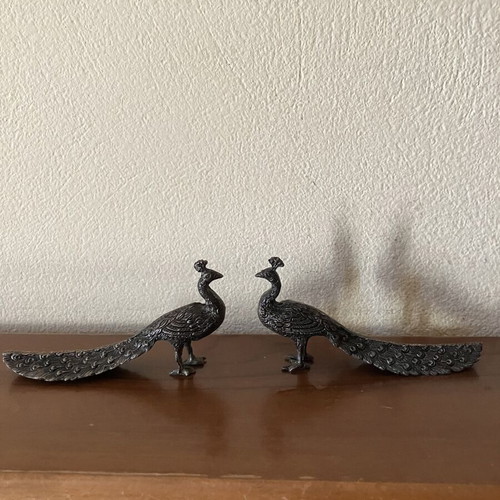 Decorative metal peacocks like new, traditional heavy metal