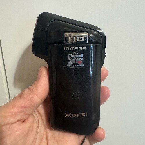Camera like new, charger missing