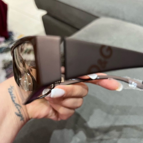 Dolce Gabbana sunglasses new with brown frame and mirror
