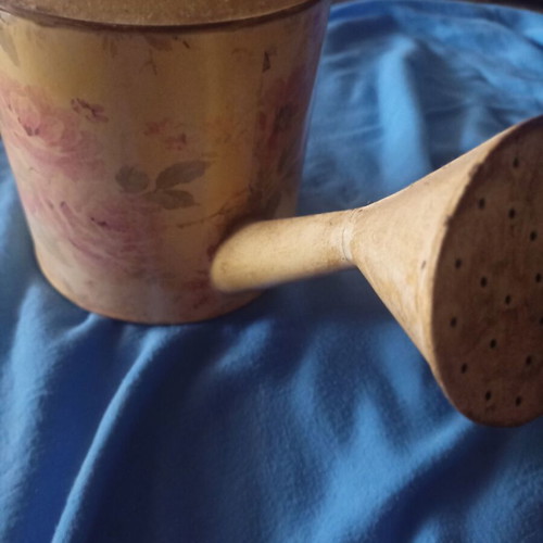 Decorative watering can like new, height and diameter 16cm