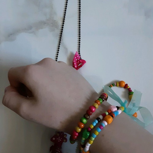Jewelry set like new with wooden giraffe necklace and 3 bracelets