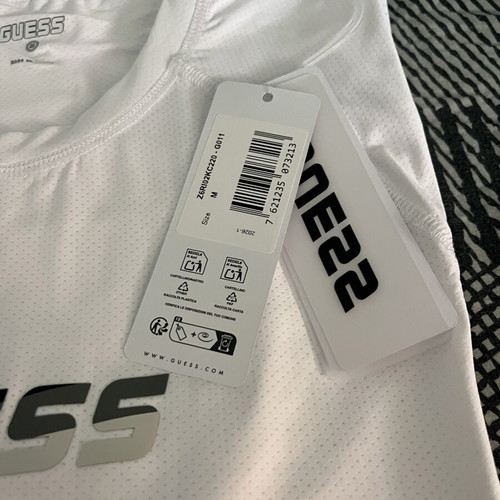 Guess men's white T-shirt size M, new with tags